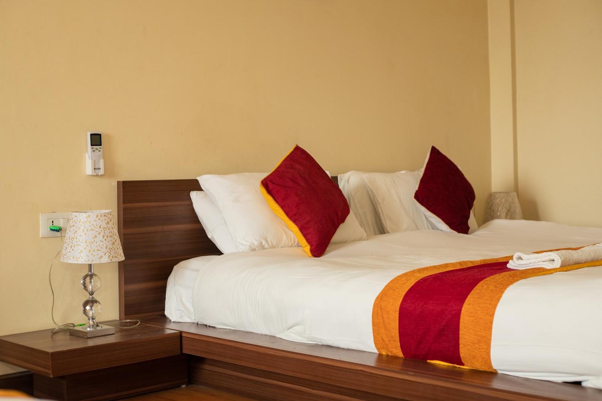 Hotel Edingo Inn Itahari Εξωτερικό φωτογραφία