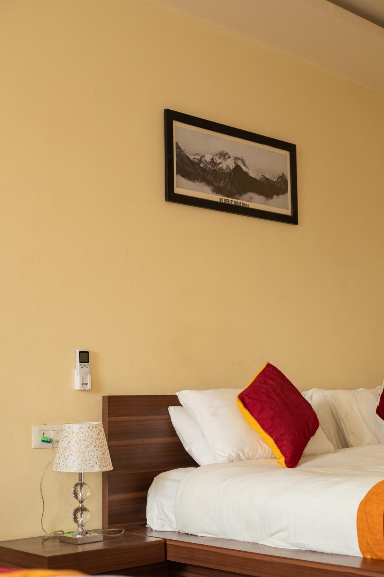 Hotel Edingo Inn Itahari Εξωτερικό φωτογραφία