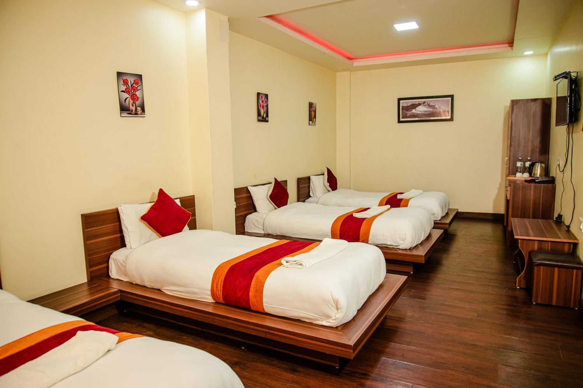 Hotel Edingo Inn Itahari Εξωτερικό φωτογραφία